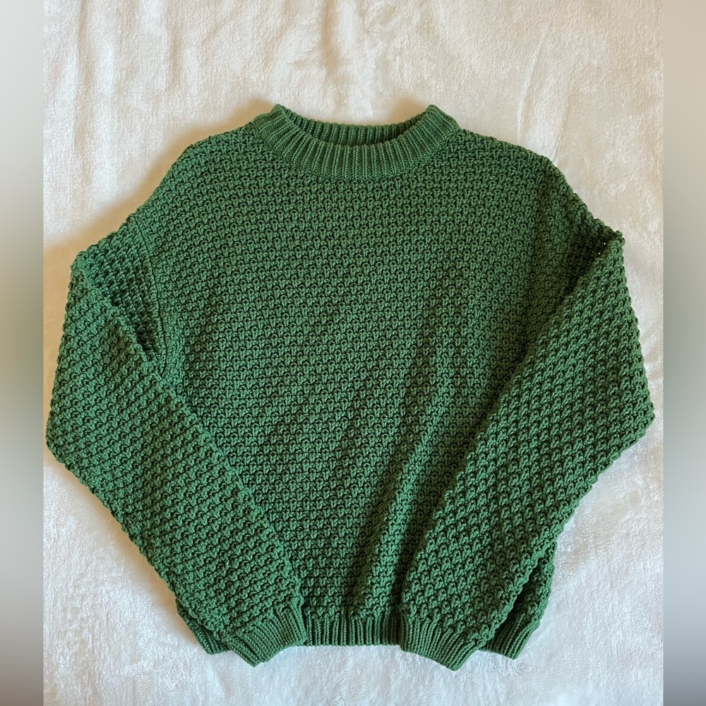 Target Universal Thread Green Sweater - image 1